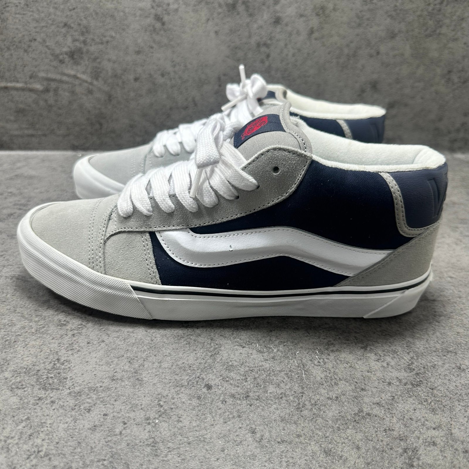 022-Vans: imagen 3