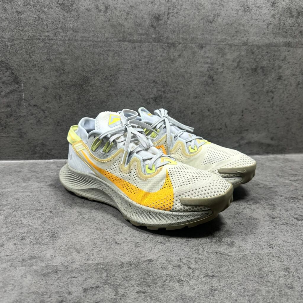 012-Nike