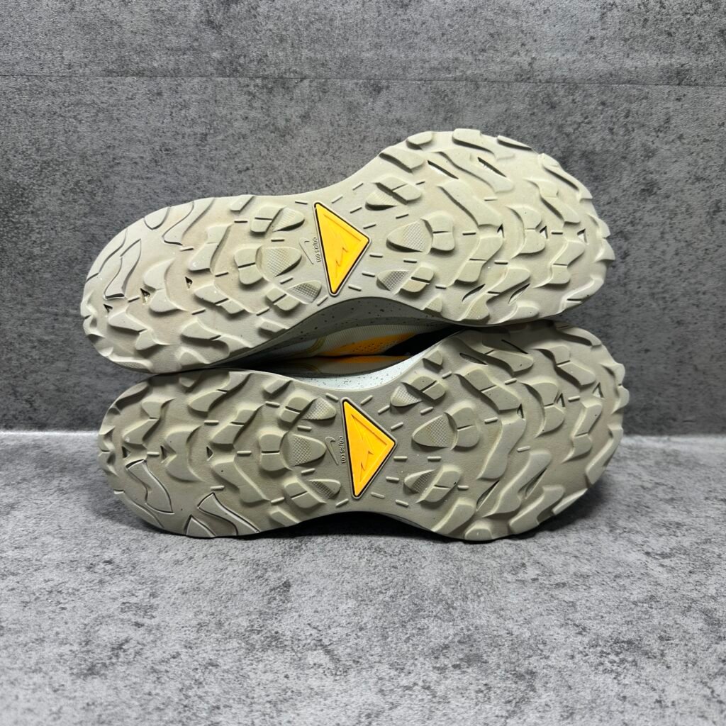 012-Nike