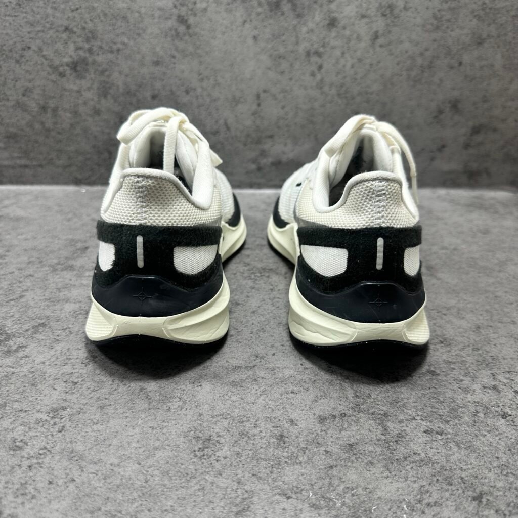 019-Nike