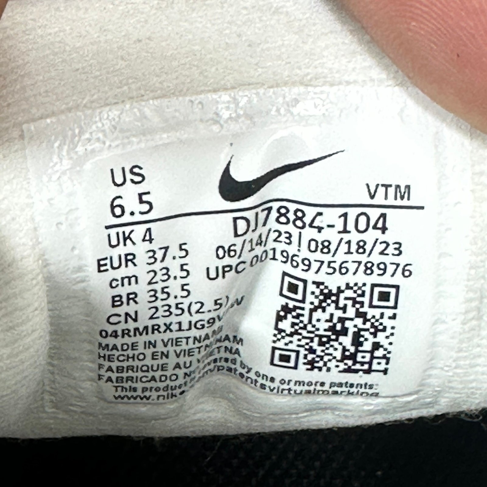 019-Nike: imagen 7