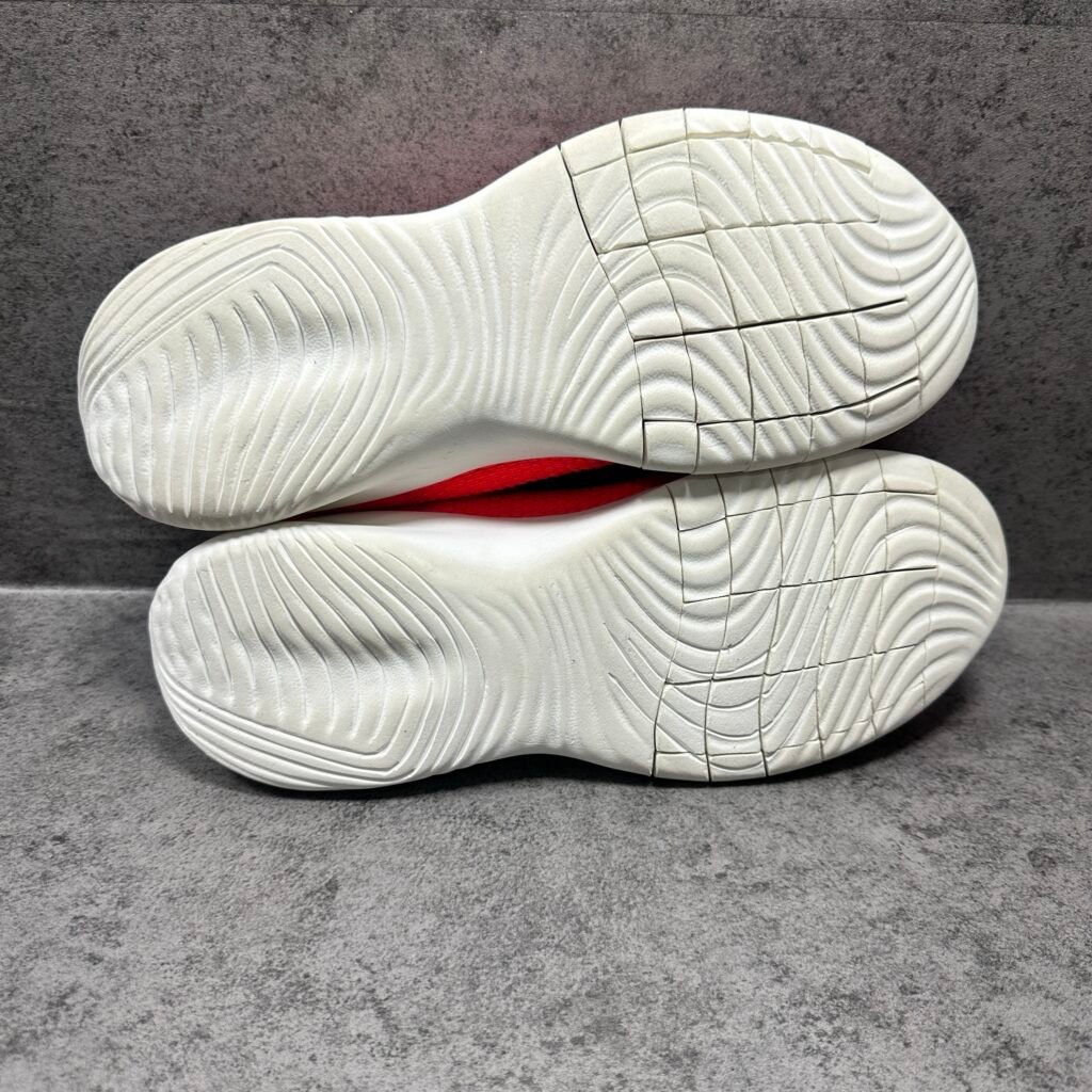 008-Nike