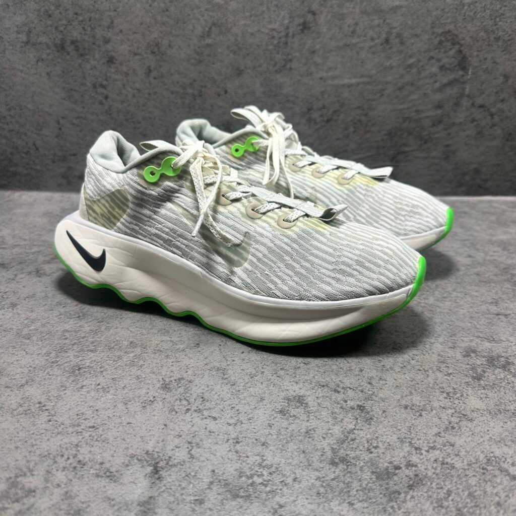 016-Nike