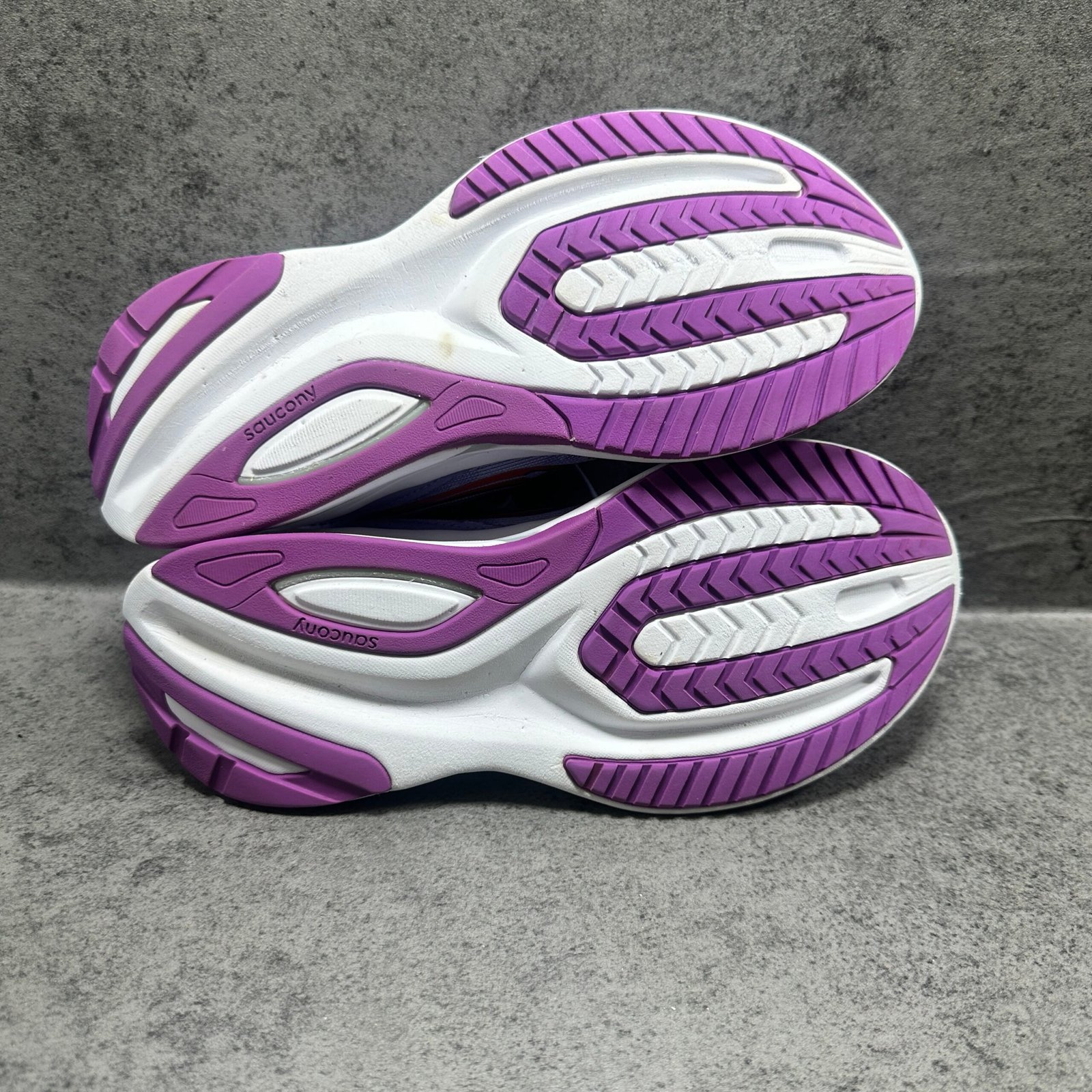 001-Saucony: imagen 6
