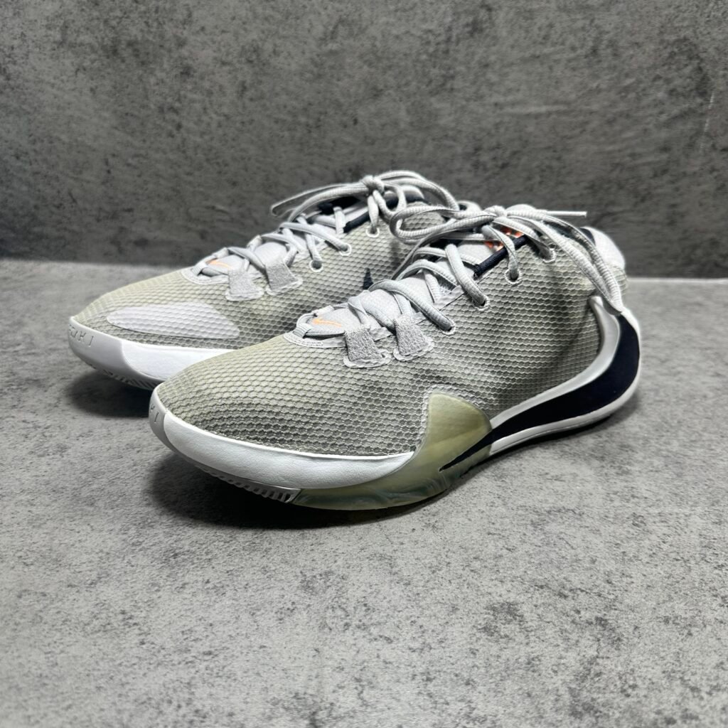 023-Nike