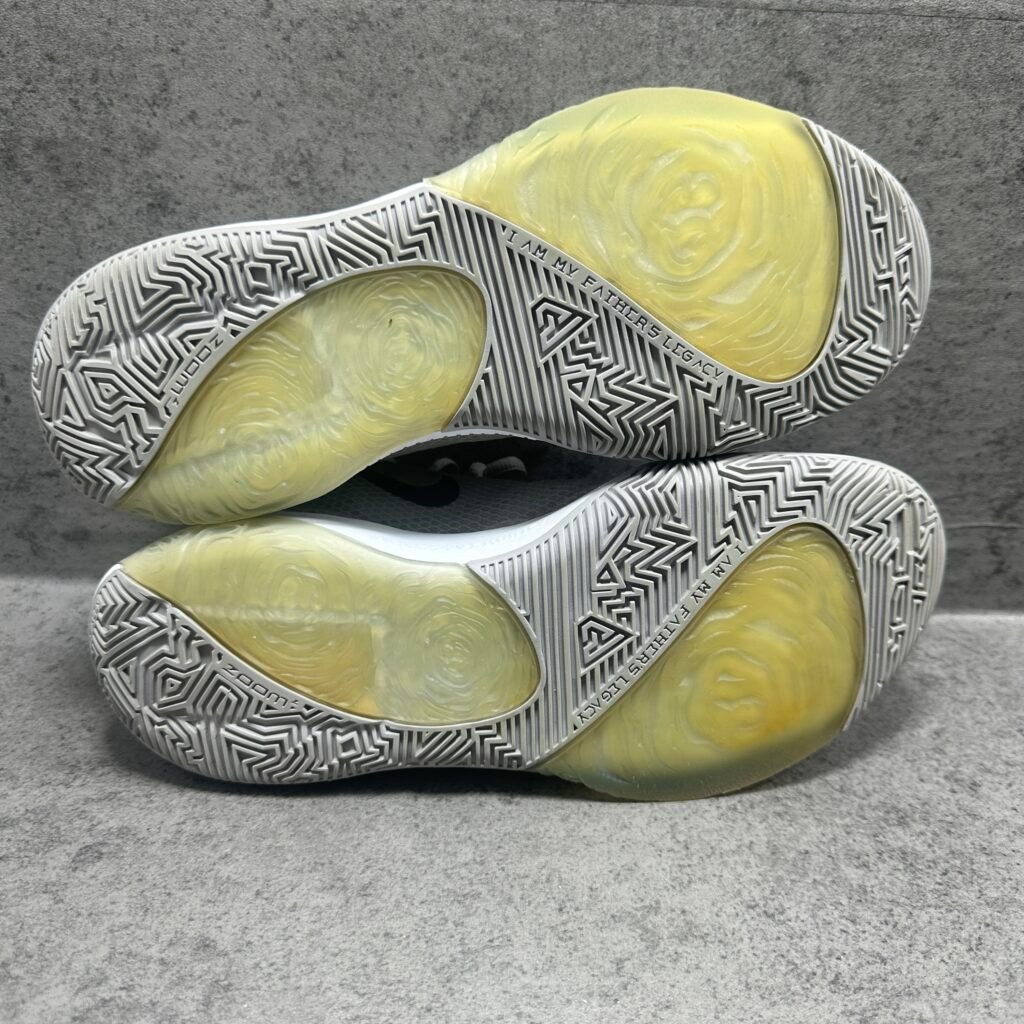 023-Nike