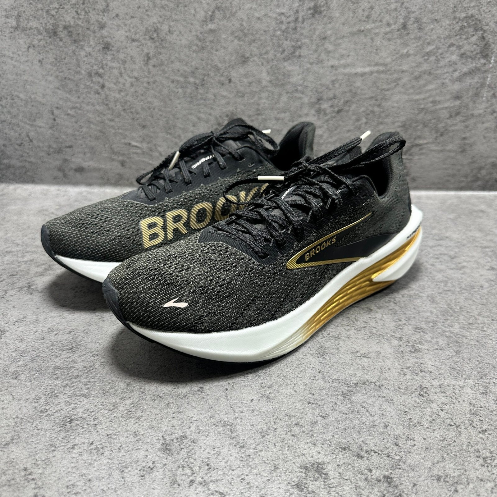 027-Brooks: imagen 2