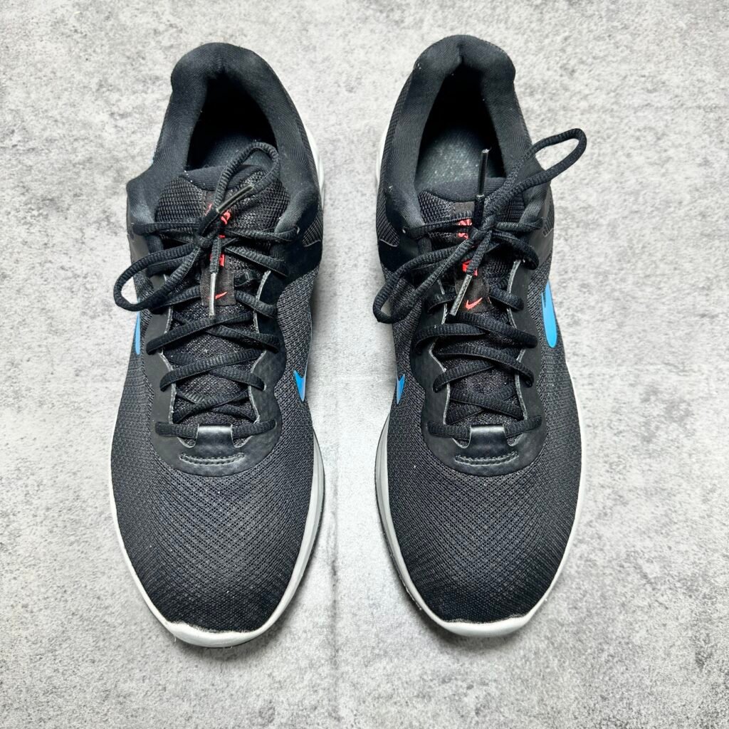 032-Nike