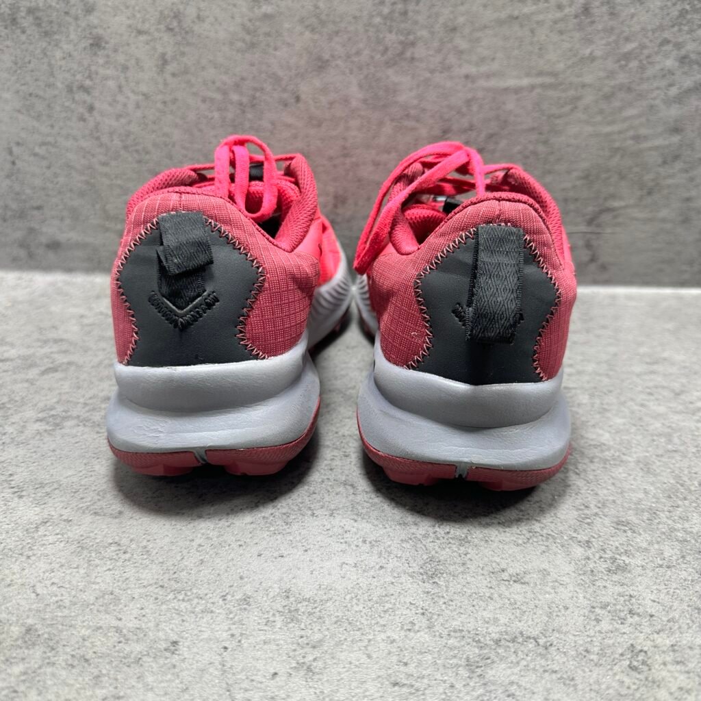 035-Saucony