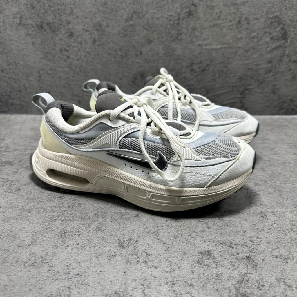 034-Nike