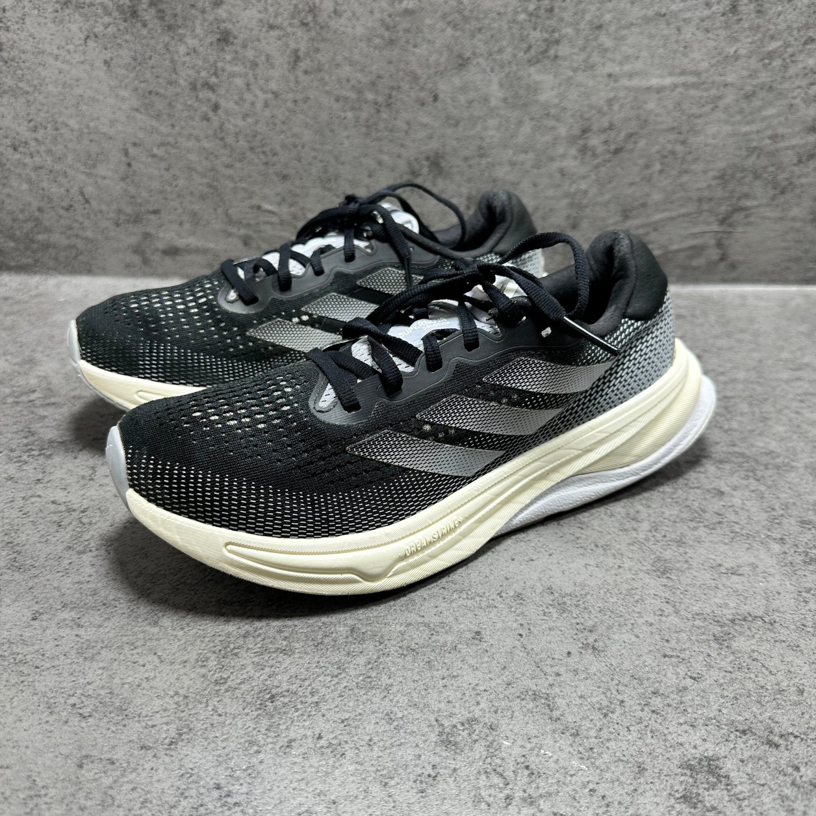 040-Adidas: imagen 2