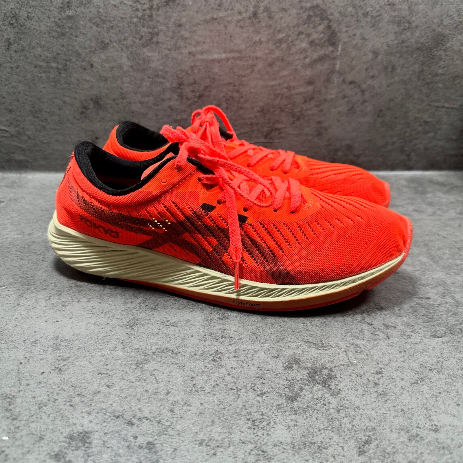 052-Asics: imagen 1